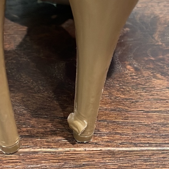 Elie Tahari Nude Sandals size 39/9 - Picture 5 of 8